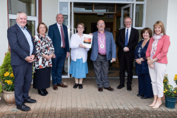 Group:  HSE CHO1 Chief Officer John Hayes,  Head of Service, Disability Services, Edel Quinn, Director of Nursing, Cregg House, Tim O’Sullivan, former resident ,Mary Hogan, Mayor of Sligo Cllr Arthur Gibbons, Minister of State with responsibility for Public Health, Wellbeing and National Drugs Strategy, Frank Feighan, Family Representative Joy Nairn and  General Manager Disability Services , Geraldine Cosgrove
