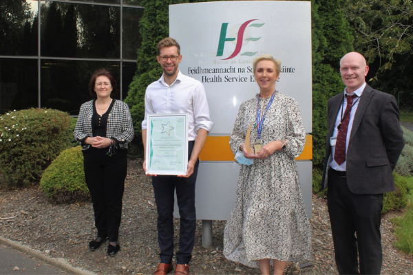 Dr Duncan Rogers accepts the Innovation in Service Delivery award on behalf of the Grangegorman Community Ophthalmologist Service