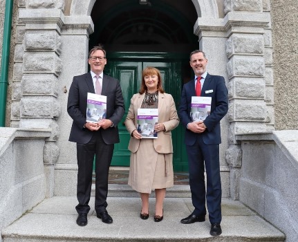 Caption: (l to r) Prof Rísteard O’Laoide, Director of the NCCP, Prof Clare Faul, Clinical Director SLRON and Trevor O’Callaghan CEO Dublin Midlands Hospital Group