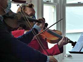 Clients at Grangemore mental health rehabilitation centre in Waterford were treated to some top class musical entertainment last week, as the “Covid Care Concerts” series paid them a return and welcome visit.