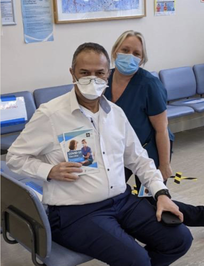 Dr Osama Salib Consultant Radiation Oncologist with St Luke’s Radiation Oncology Network who survived Covid following hospitalisation last year and who is delighted to have received the vaccine along with Fiona Gilbert,  Clinical Nurse Specialist 